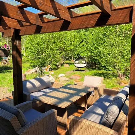 Saarepiiga Puhkemaja Kihnu Saarel Holiday home Linakula